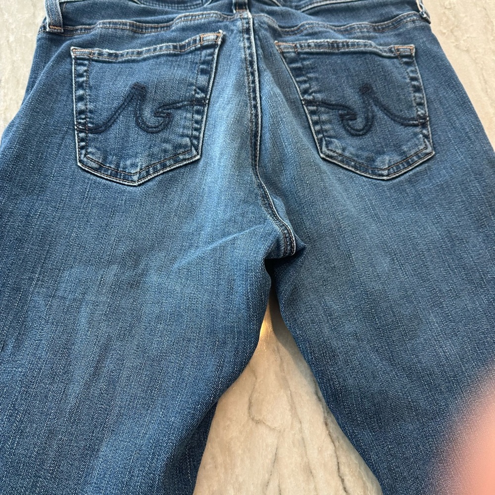 AG Blue Denim Jeans with Back Pocket Design size 28 gently worn